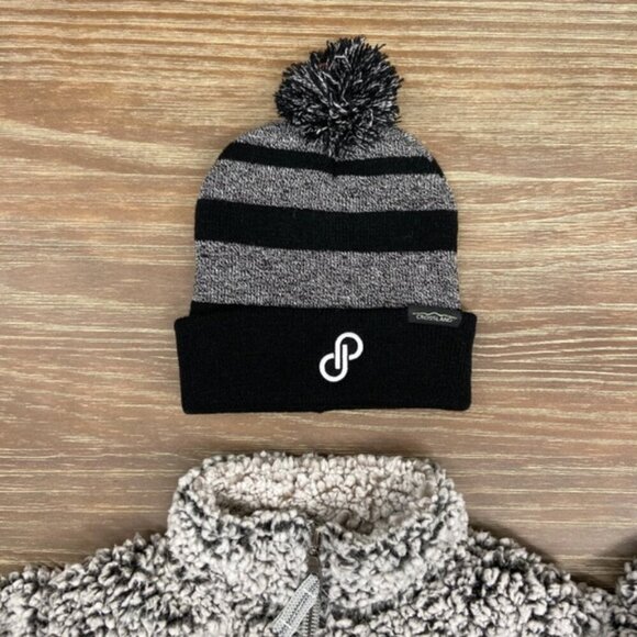 Poshmark Logo Pom Pom Beanie NWT Two Tone Cuffed Winter Cozy Fall Striped Warm - Picture 1 of 4